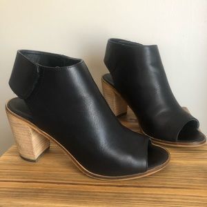 Catherine Malandrino Comey Bootie